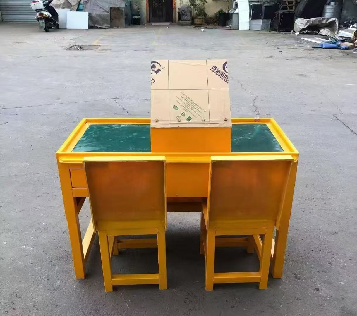 黔南防静电导通桌井下煤矿火工品发放桌:危险品流转的安全守护者